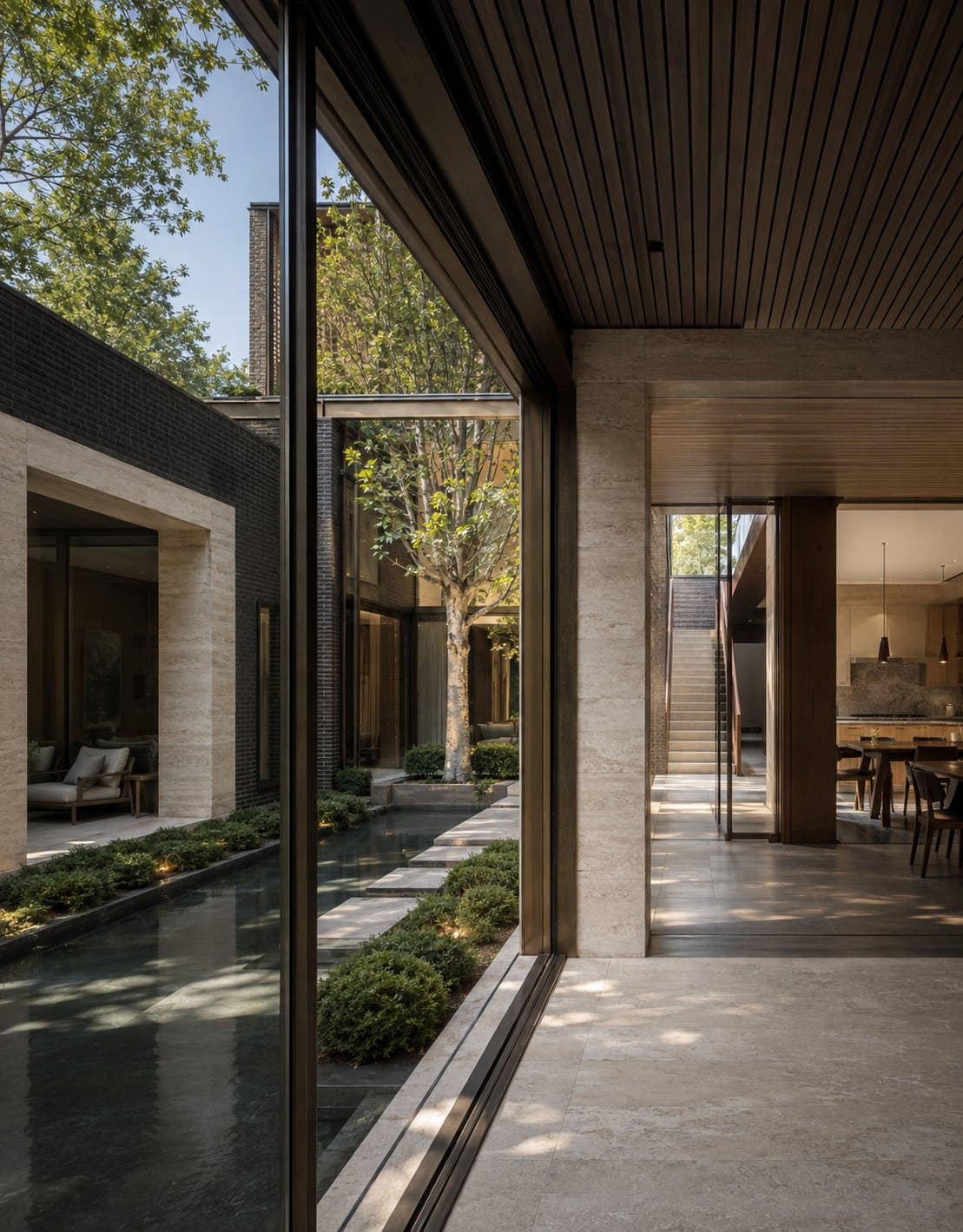 Courtyard House — image 4